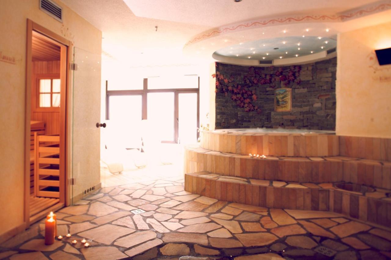 Pippo Hotel Terzolas Экстерьер фото