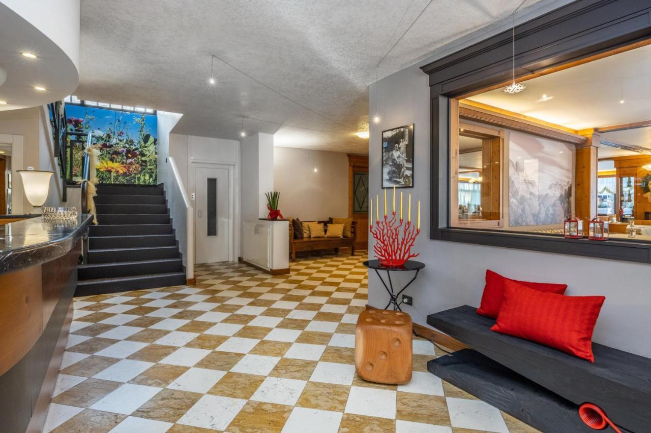 Pippo Hotel Terzolas Экстерьер фото